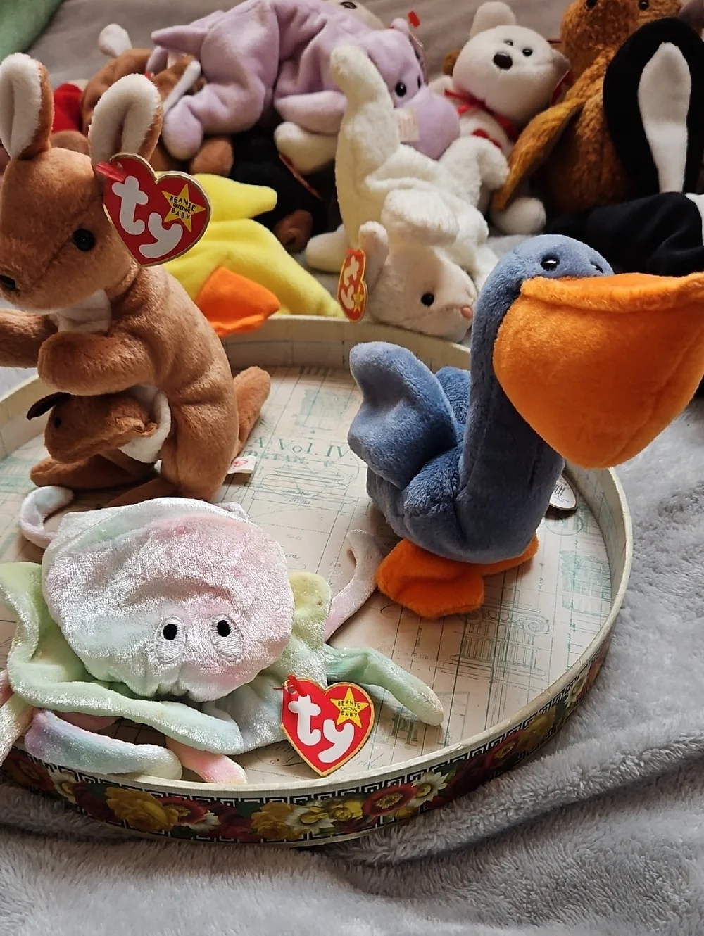 Vintage Ty Beanie Baby Lot of 16 4+lbs Collection  Bears Bat Hippo Duck & More - Picture 6 of 16